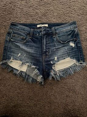 Distressed Frayed Hem Denim Shorts - Blue